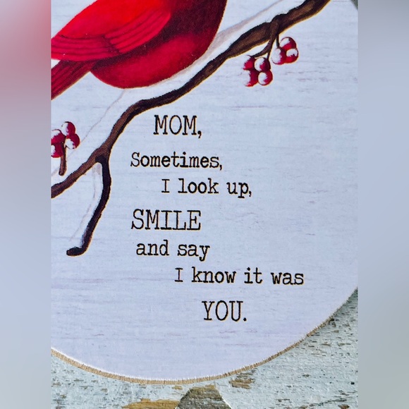 *Mom Round Cardinal Ornament - Picture 9 of 11